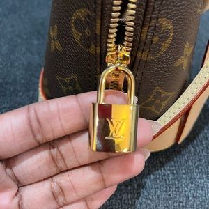 Louis Vuitton Alma BB